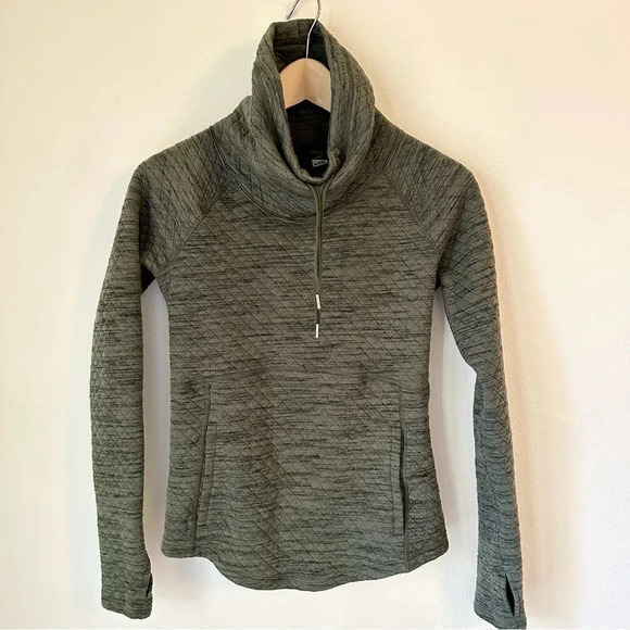 Marmot Annie crocodile color Quilted cowl neck pullover - Picture 3 of 10